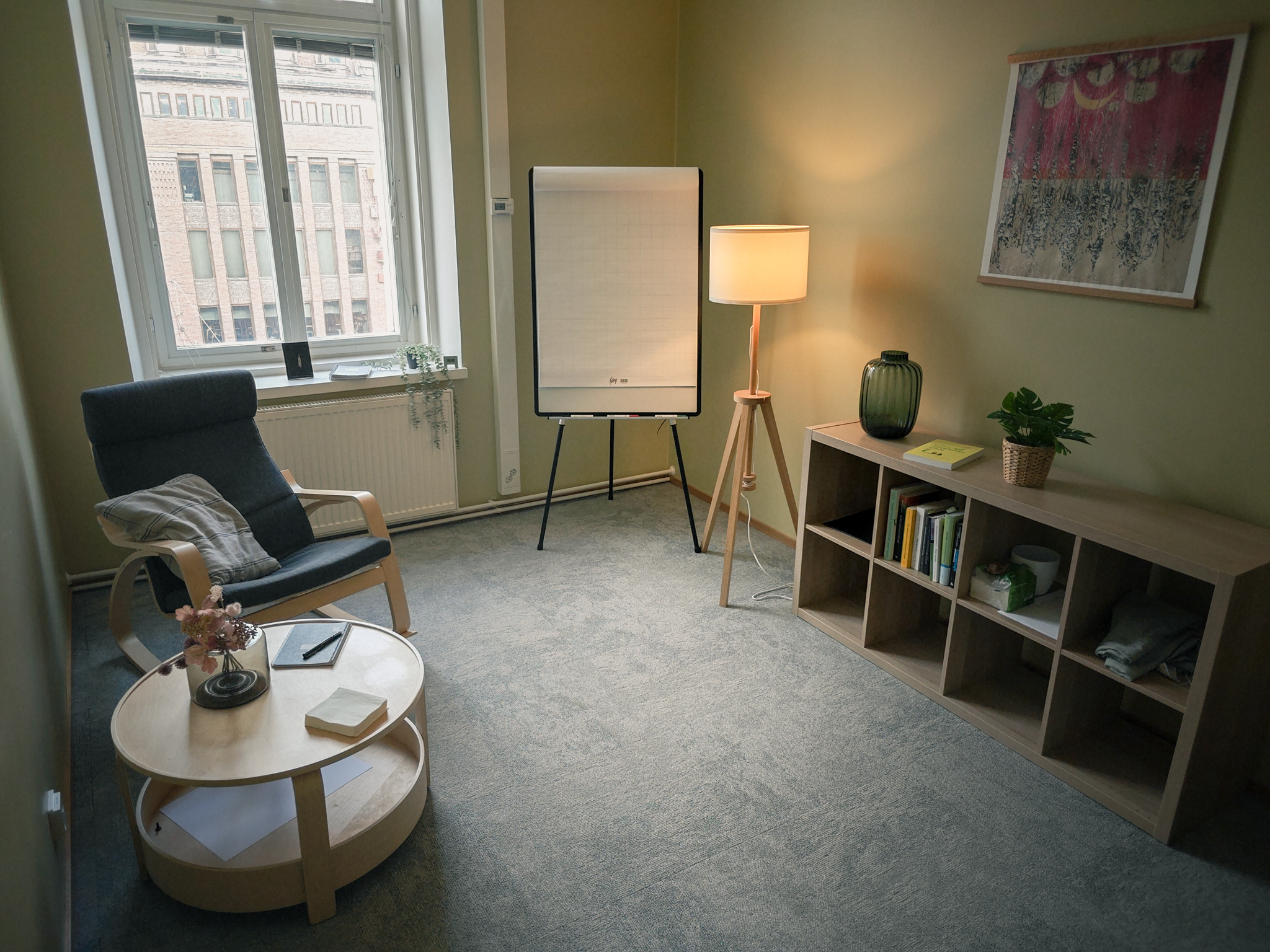 Psykoterapeutti Pauli Siuruaisen vastaanottotila Helsingiss&auml;